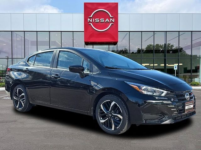 2025 Nissan Versa SR