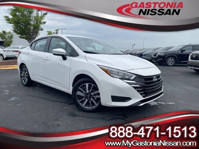 2025 Nissan Versa SV