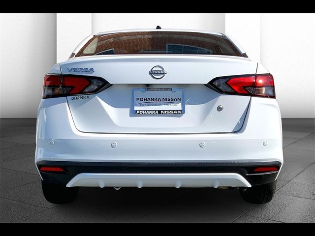 2025 Nissan Versa SV