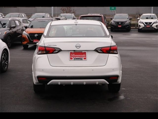 2025 Nissan Versa SV