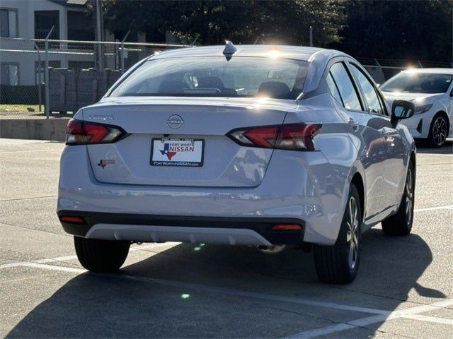 2025 Nissan Versa SV