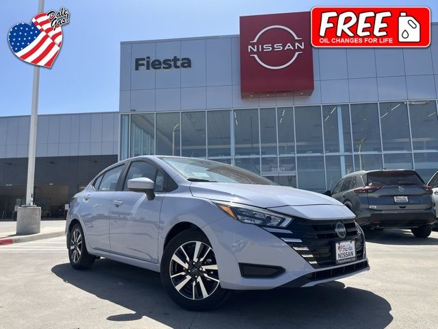2025 Nissan Versa SV