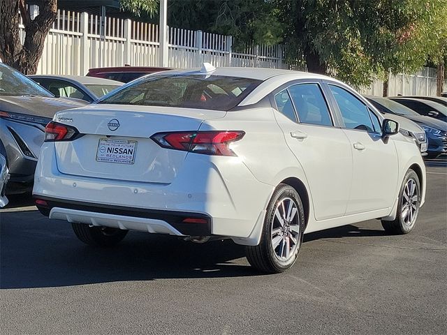 2025 Nissan Versa SV