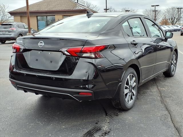 2025 Nissan Versa SV