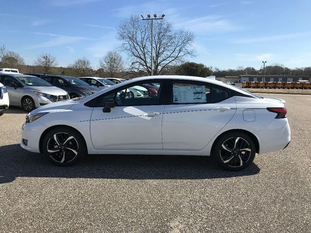 2025 Nissan Versa SR