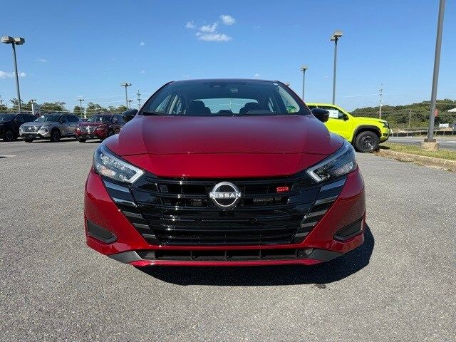 2025 Nissan Versa SR