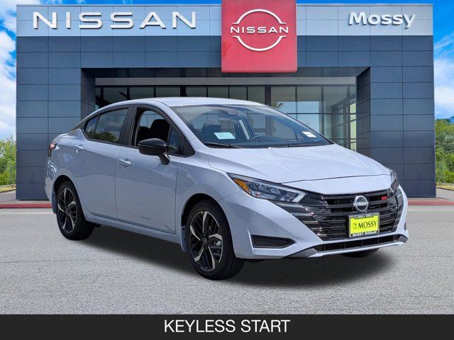 2025 Nissan Versa SR