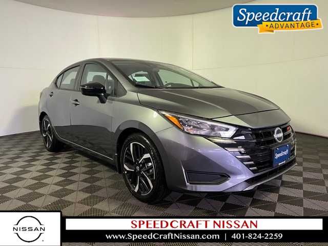 2025 Nissan Versa SR