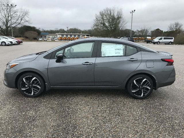 2025 Nissan Versa SR