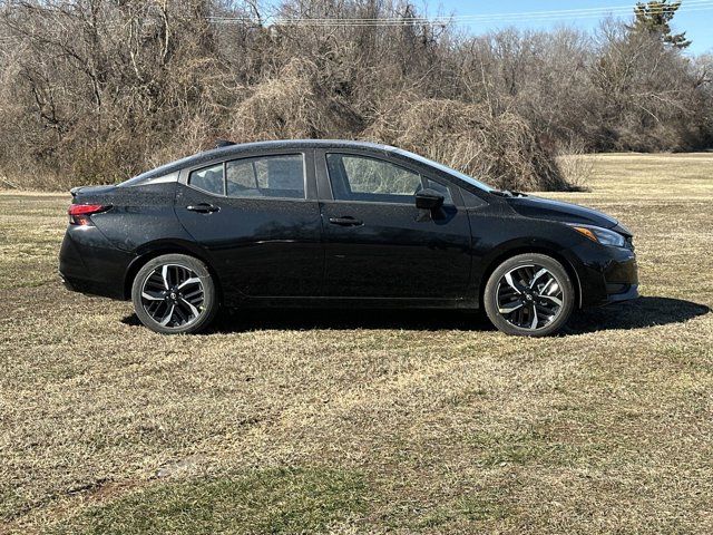 2025 Nissan Versa SR