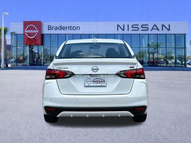 2025 Nissan Versa SR