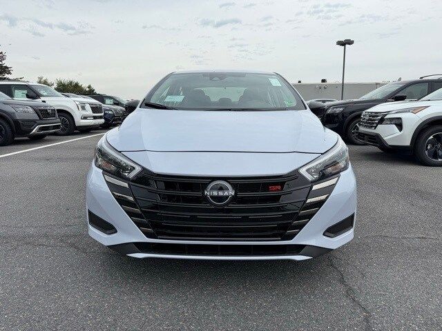 2025 Nissan Versa SR