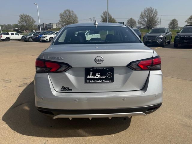 2025 Nissan Versa SV