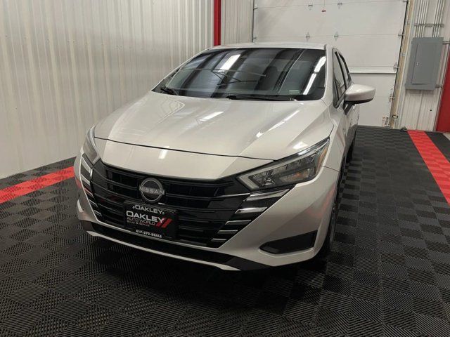 2025 Nissan Versa SV