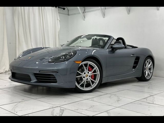 2025 Porsche 718 Boxster S