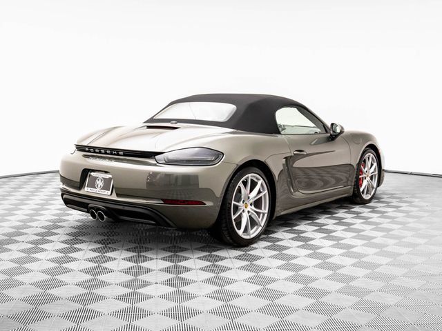 2025 Porsche 718 Boxster S