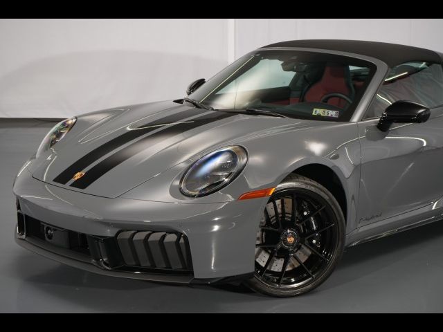 2025 Porsche 911 4 GTS