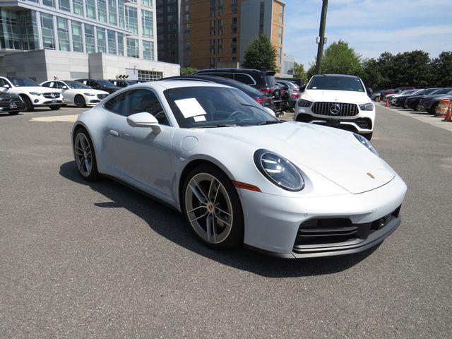 2025 Porsche 911 Carrera