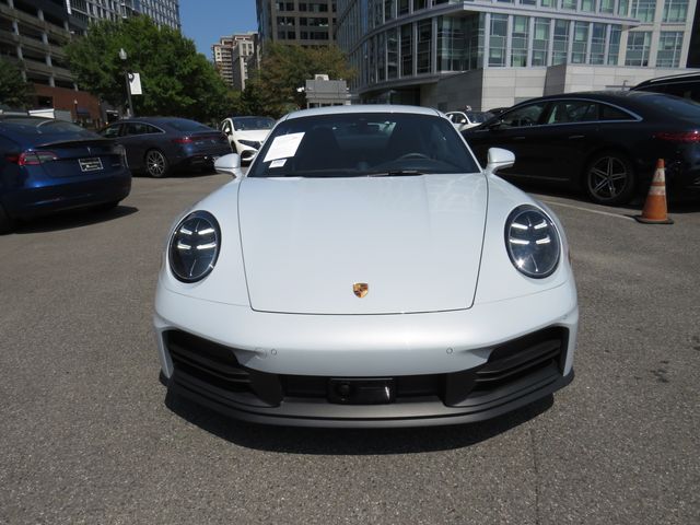 2025 Porsche 911 Carrera