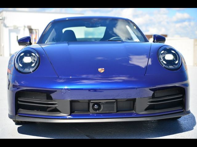 2025 Porsche 911 Carrera