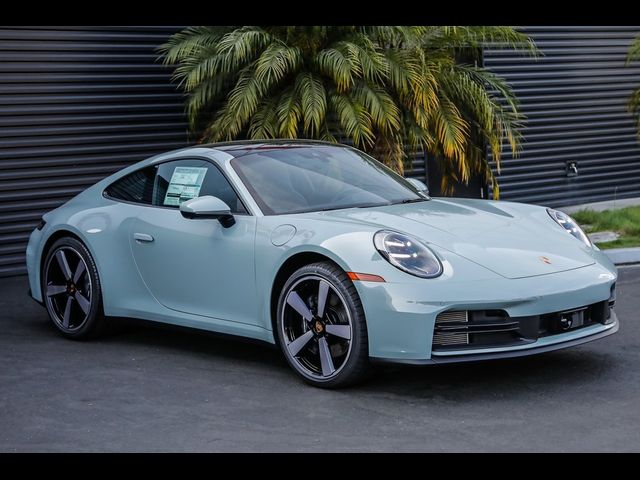 2025 Porsche 911 Carrera