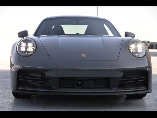 2025 Porsche 911 Carrera