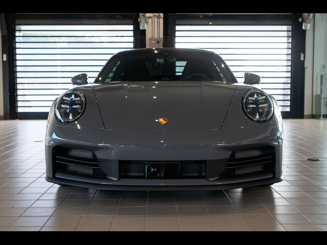 2025 Porsche 911 Carrera