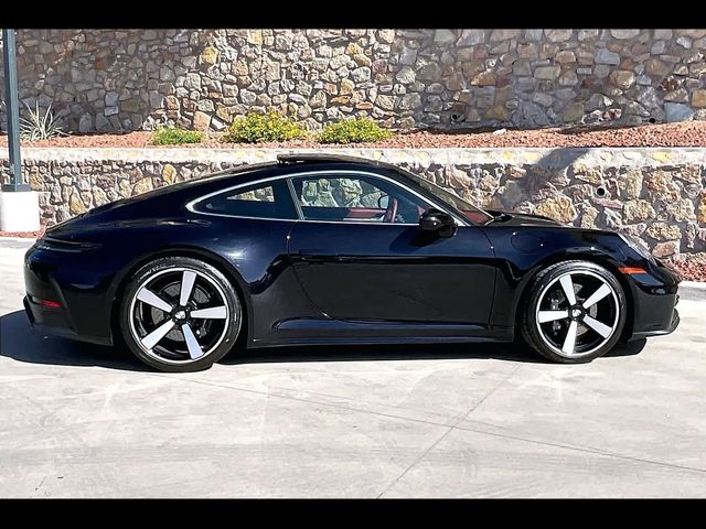 2025 Porsche 911 Carrera