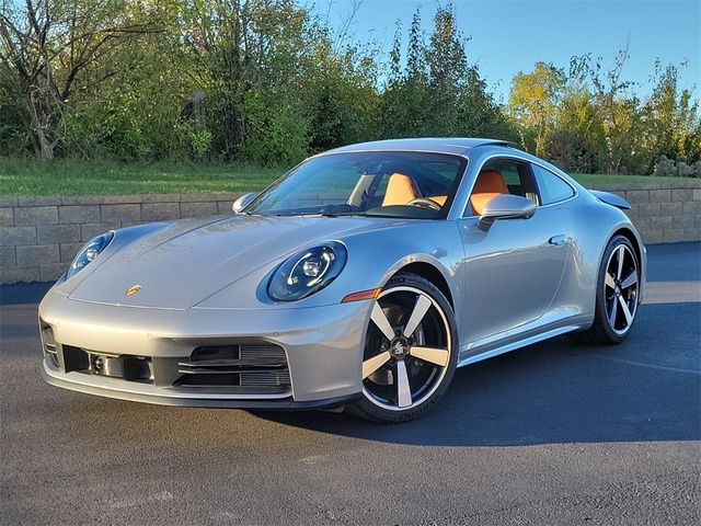 2025 Porsche 911 Carrera