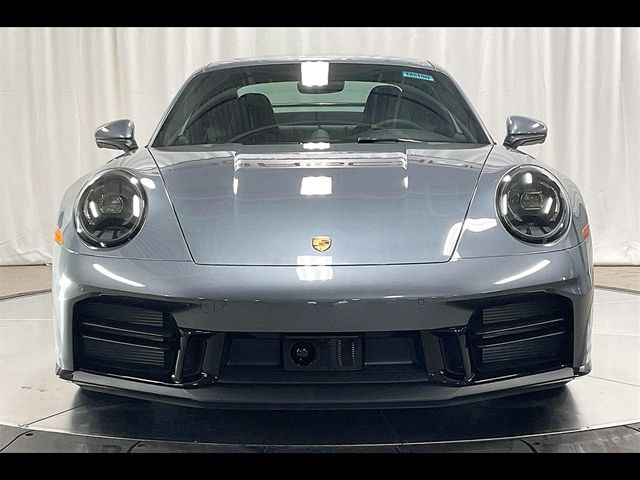 2025 Porsche 911 Carrera