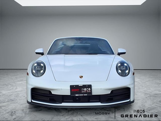 2025 Porsche 911 Carrera