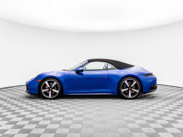 2025 Porsche 911 Carrera