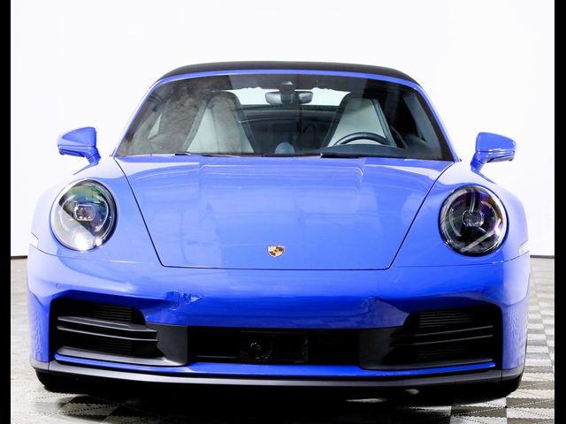 2025 Porsche 911 Carrera