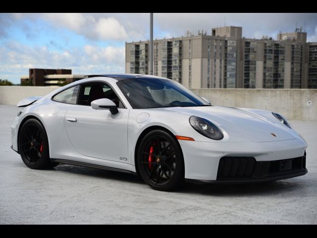 2025 Porsche 911 Carrera 4 GTS