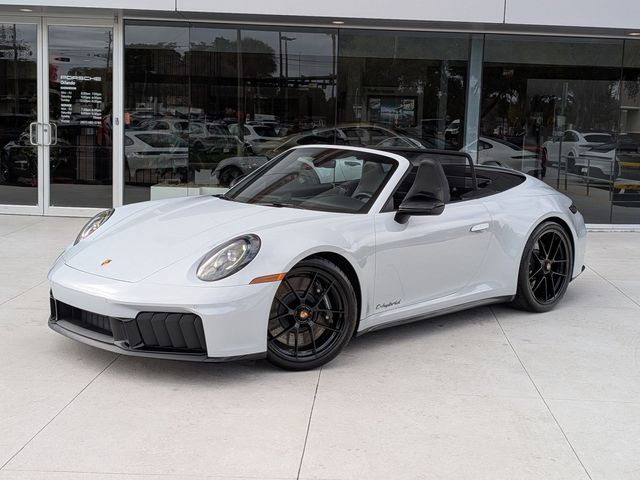 2025 Porsche 911 Carrera 4 GTS