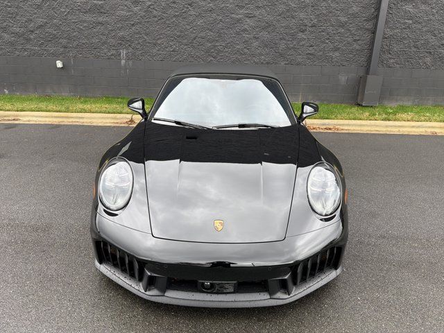 2025 Porsche 911 Carrera GTS