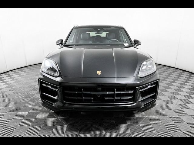 2025 Porsche Cayenne Base
