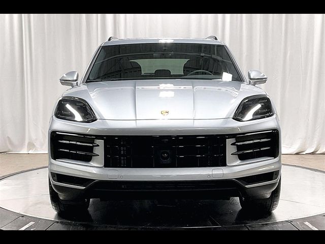 2025 Porsche Cayenne Base