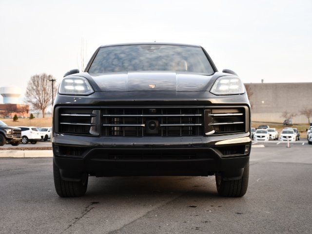 2025 Porsche Cayenne Base