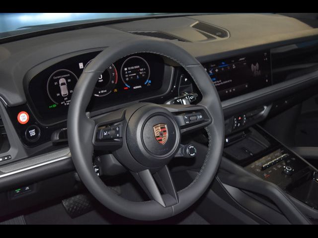 2025 Porsche Cayenne Base