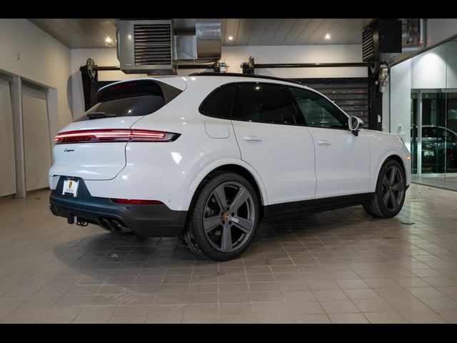 2025 Porsche Cayenne Base