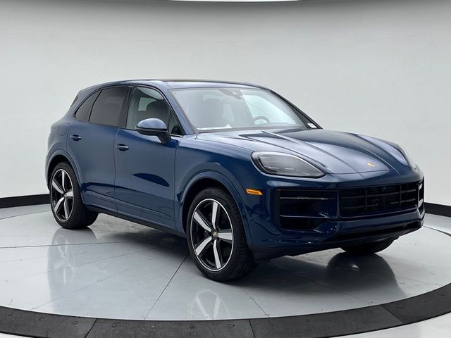 2025 Porsche Cayenne Base