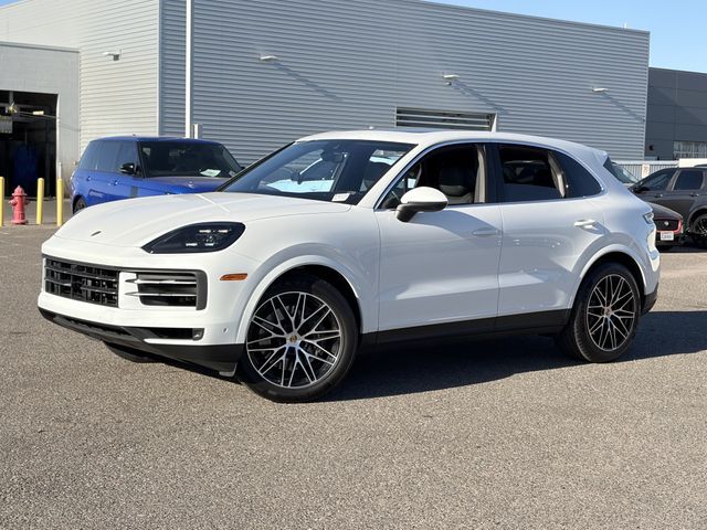 2025 Porsche Cayenne Base
