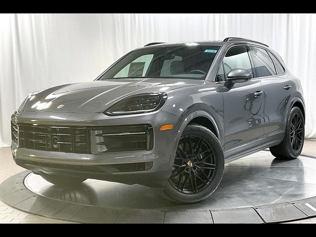 2025 Porsche Cayenne Base