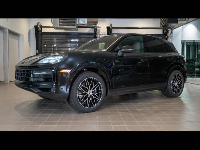 2025 Porsche Cayenne Base