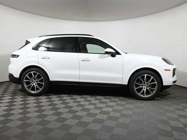 2025 Porsche Cayenne Base