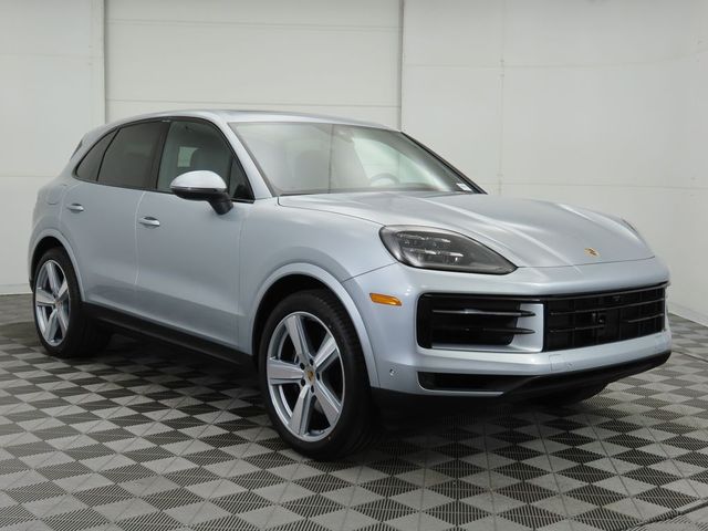 2025 Porsche Cayenne Base