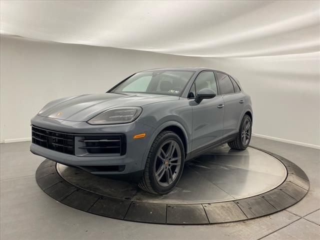 2025 Porsche Cayenne Base