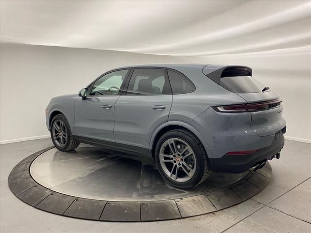 2025 Porsche Cayenne Base