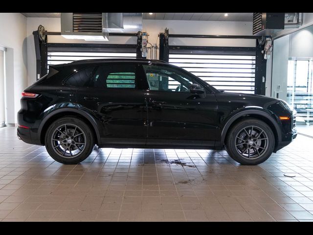 2025 Porsche Cayenne Base